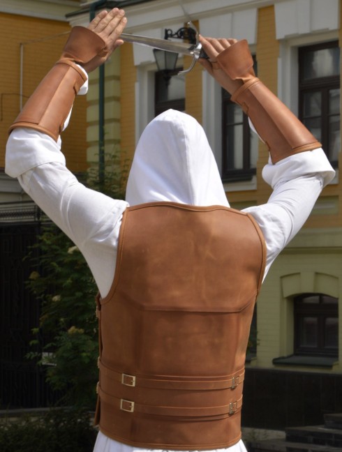 LEATHER ASSASSIN ARMOR: VEST AND BRACERS  Armure fantaisie